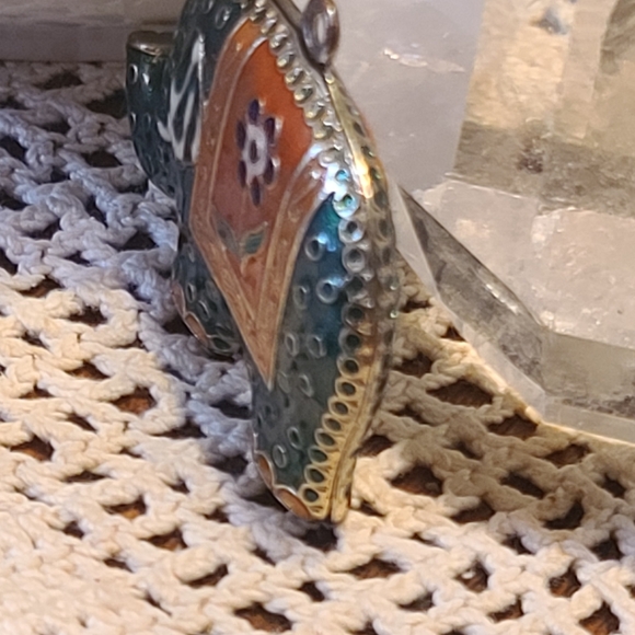 Vintage Cloisonne Enamel Elephant Pendant with Floral Design - Picture 4 of 5